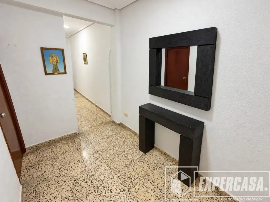 Flat for share in Casco Antiguo  