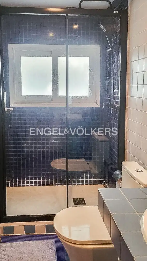 Bathroom of Flat for rent in Gavà  with Air Conditioner, Heating and Swimming Pool