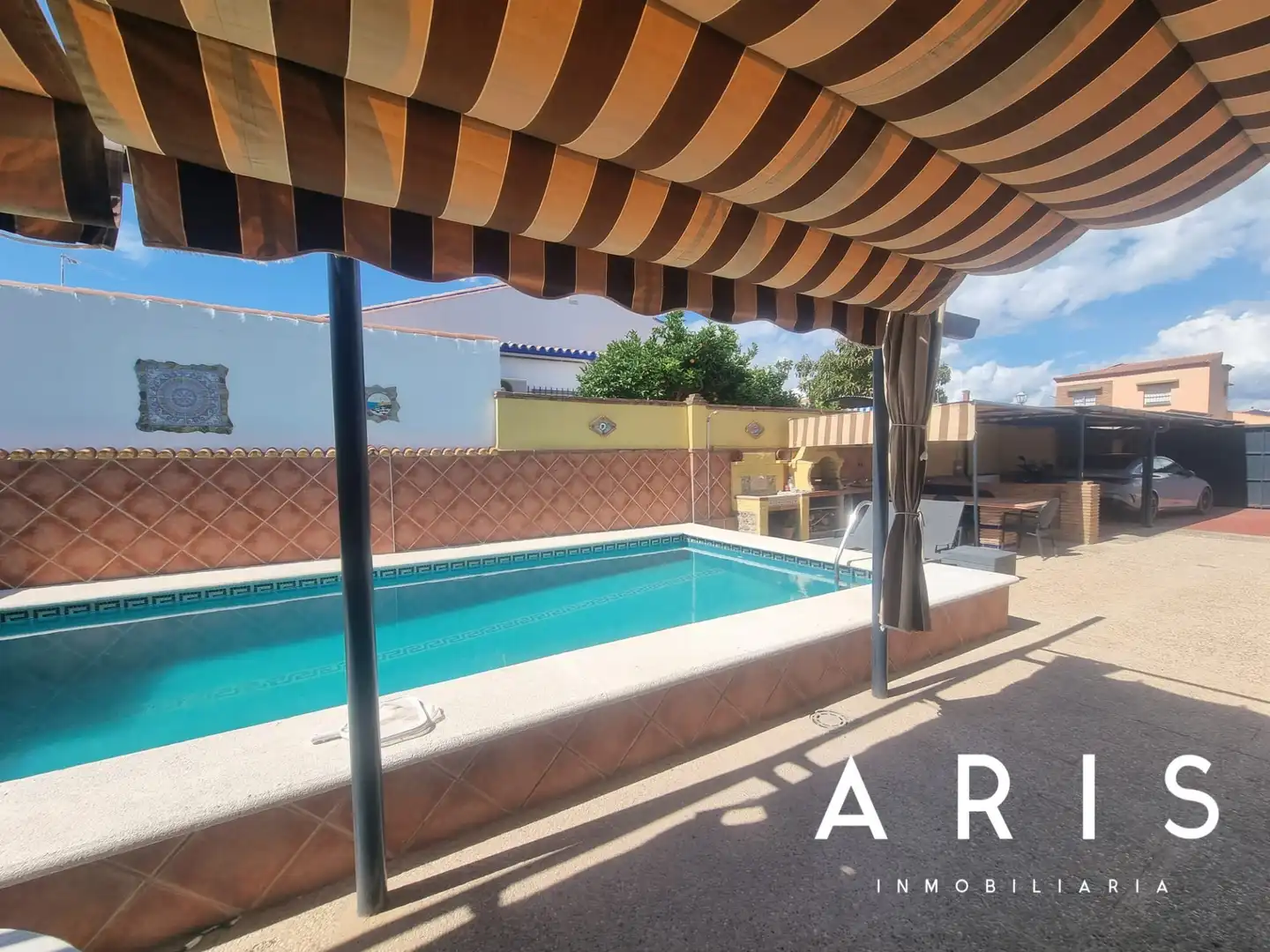 Swimming pool of Houses for sale in Alhaurín de la Torre  with Air Conditioner, Heating and Private garden