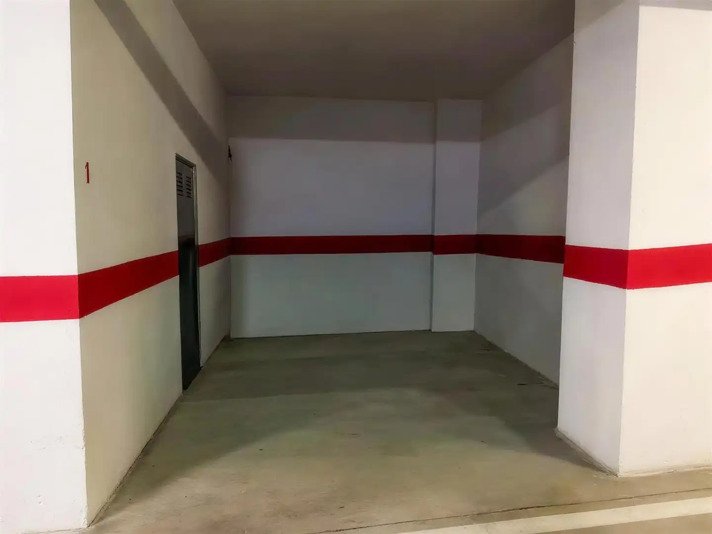Parking de Piso de alquiler en Alicante / Alacant con Terraza, Amueblado y Balcón