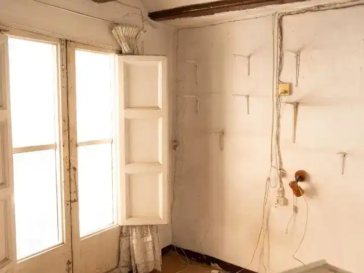 Flat for sale in  Valencia Capital  with Balcony