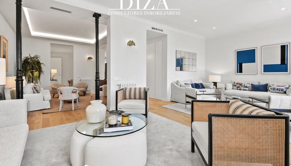 Photo 1 of Flat to rent in De Alfonso XII, Jerónimos, Madrid