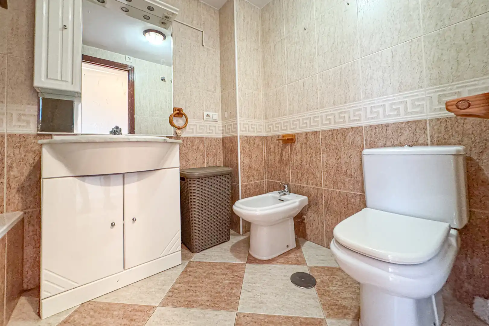 Baño de Piso en venta en Almería con Aire acondicionado y Calefacción