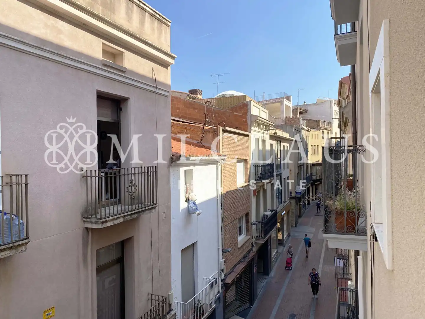 Gemischtgenutztes Gebäude zum Verkauf in Carrer de la Font Vella, imagen 28