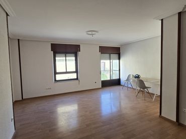 Appartamento con balcone in vendita a Úbeda