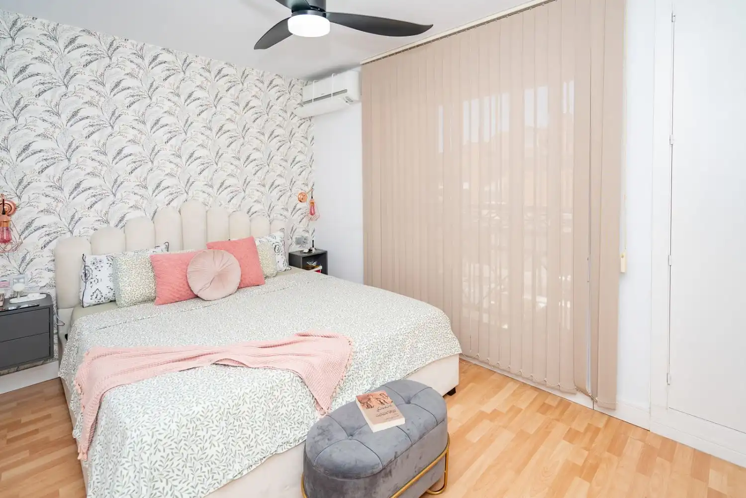Bedroom of Detached homes for sale in Laguna Park