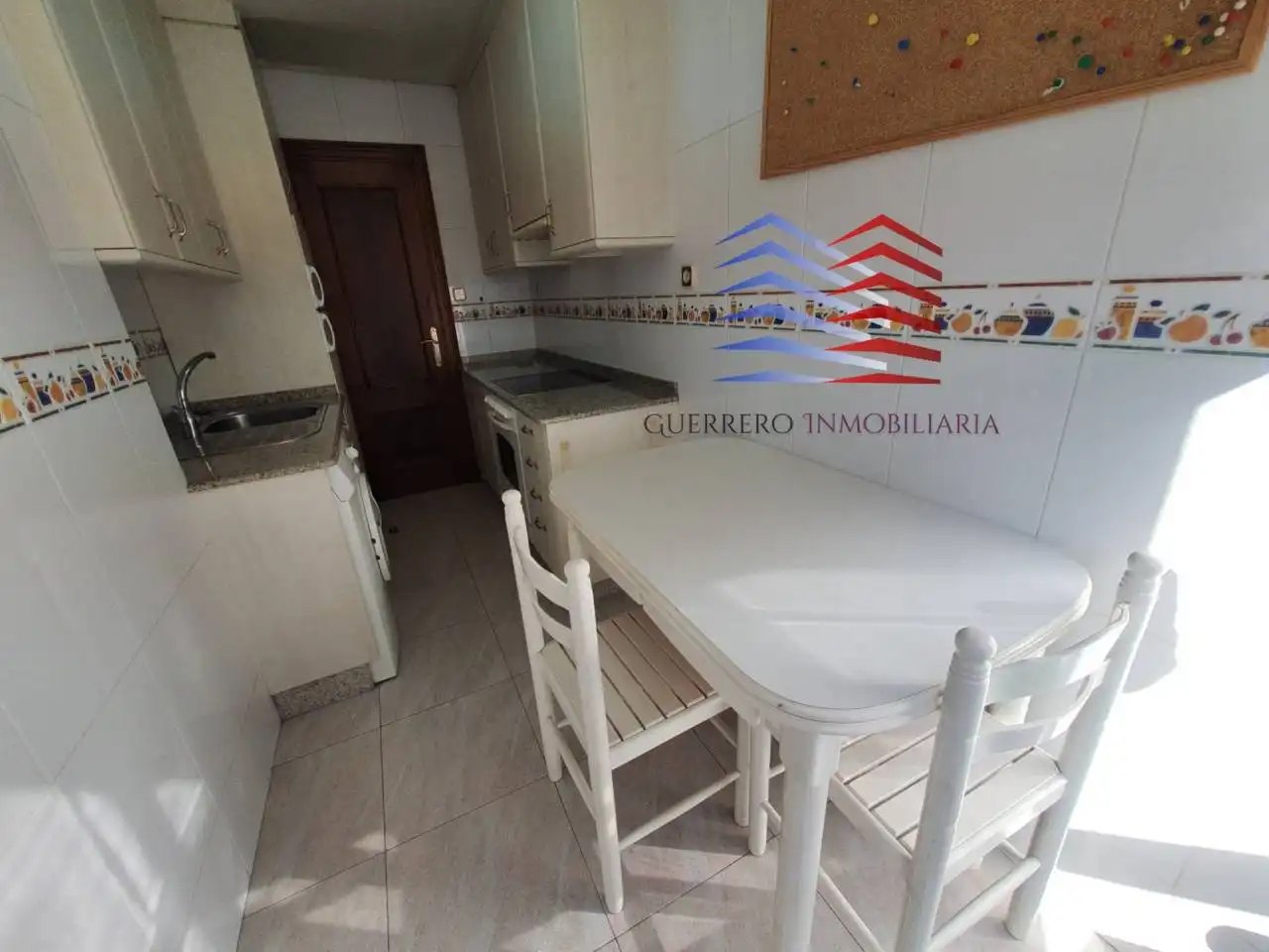 Cocina de Apartamento de alquiler en Ourense Capital  con Calefacción, Parquet y Amueblado