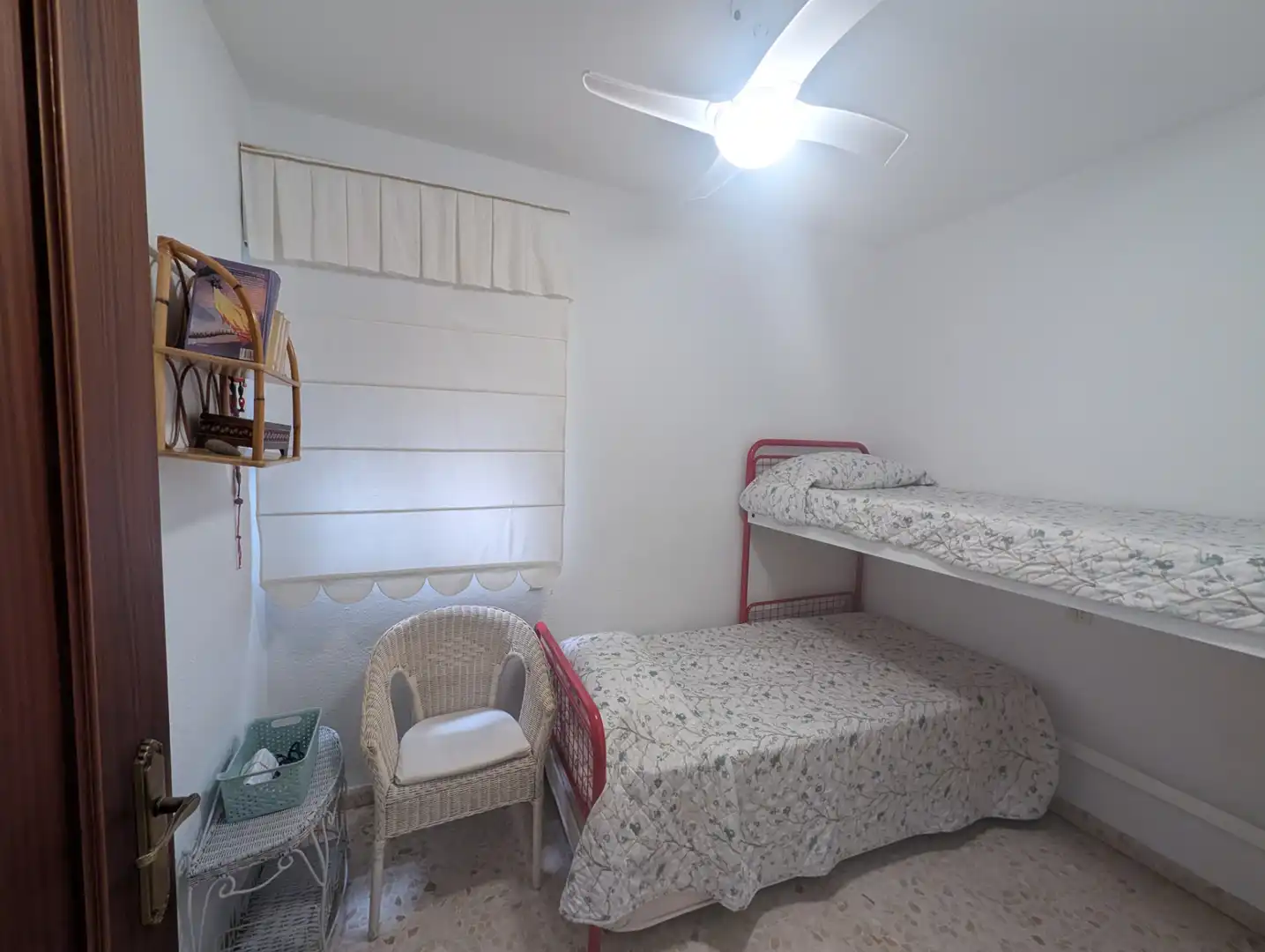 Habitación de Piso en venta en Punta Umbría con Terraza, Amueblado y Horno