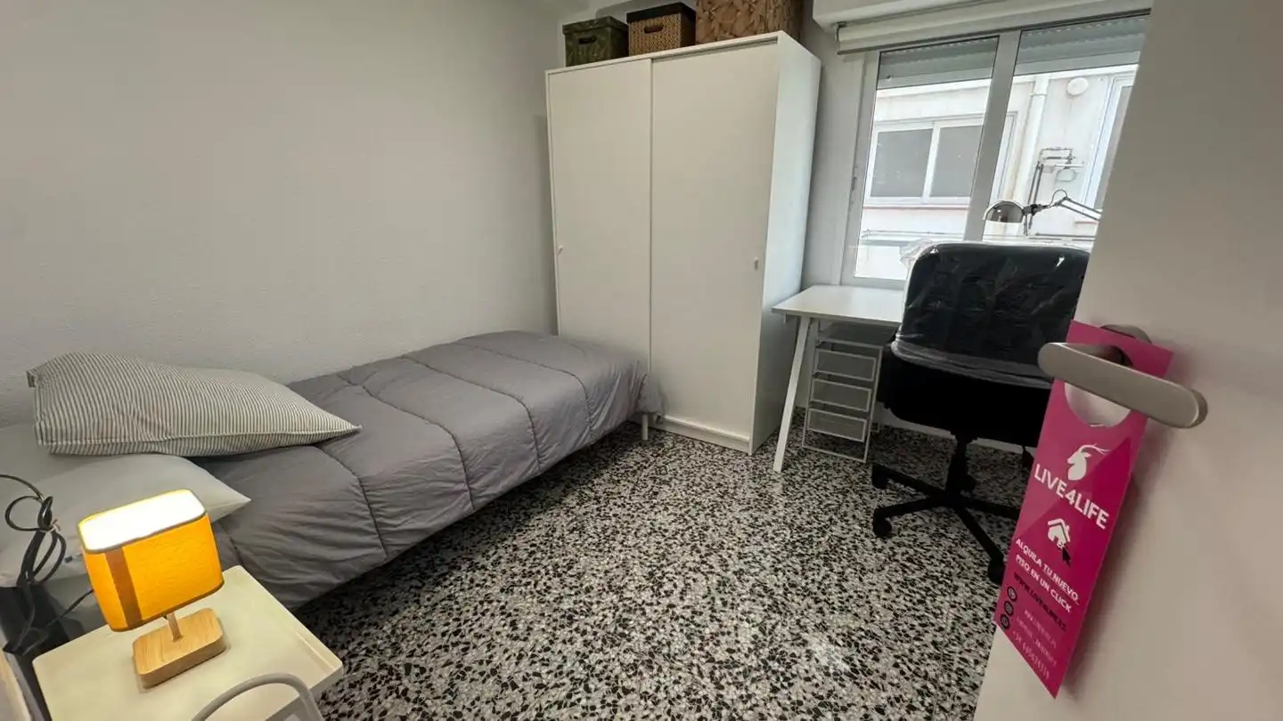 Zimmer in Mestre Marçal, Torrefiel