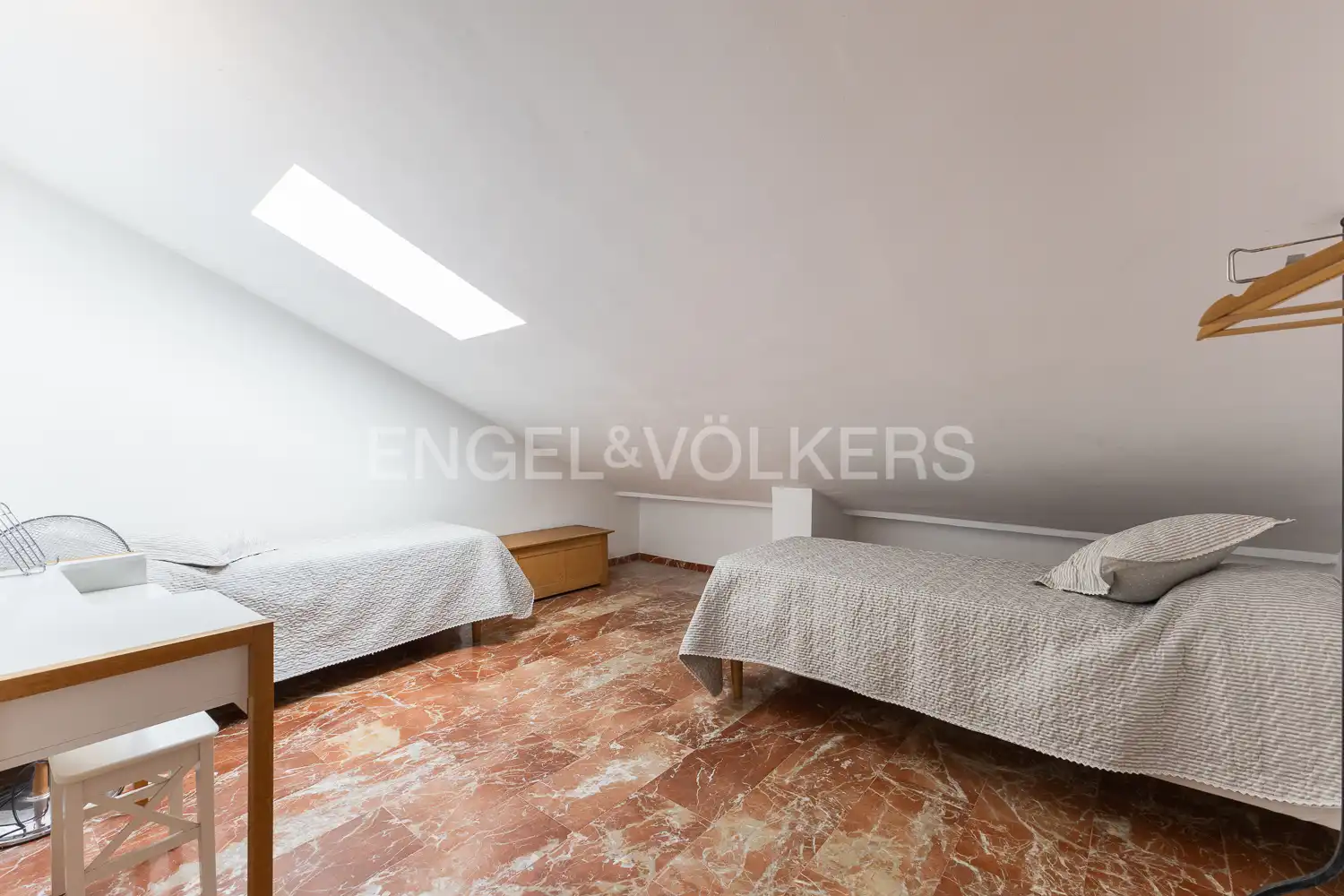 Schlafzimmer von Dachboden zum Verkauf in Valencia mit Klimaanlage, Heizung und Terrasse