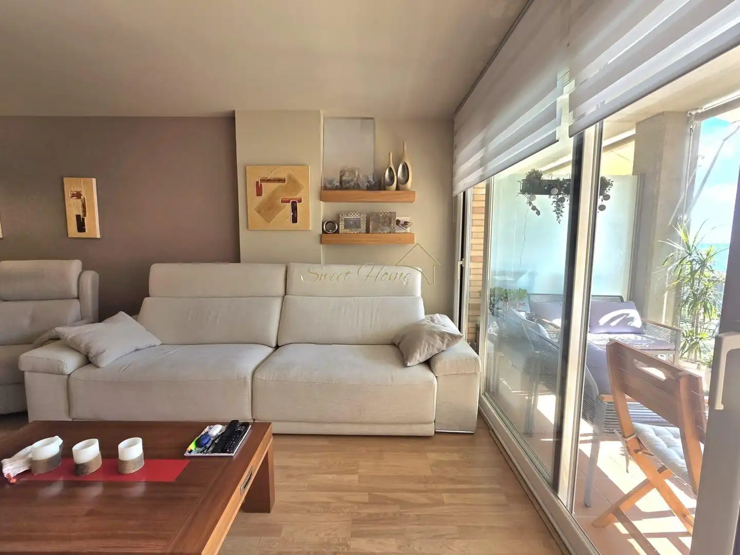 Wohnzimmer von Wohnung zum Verkauf in Montgat mit Klimaanlage, Heizung und Parkett