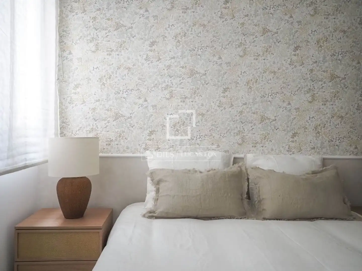 Schlafzimmer von Wohnung zum Verkauf in Madrid mit Klimaanlage, Möbliert und Balkon