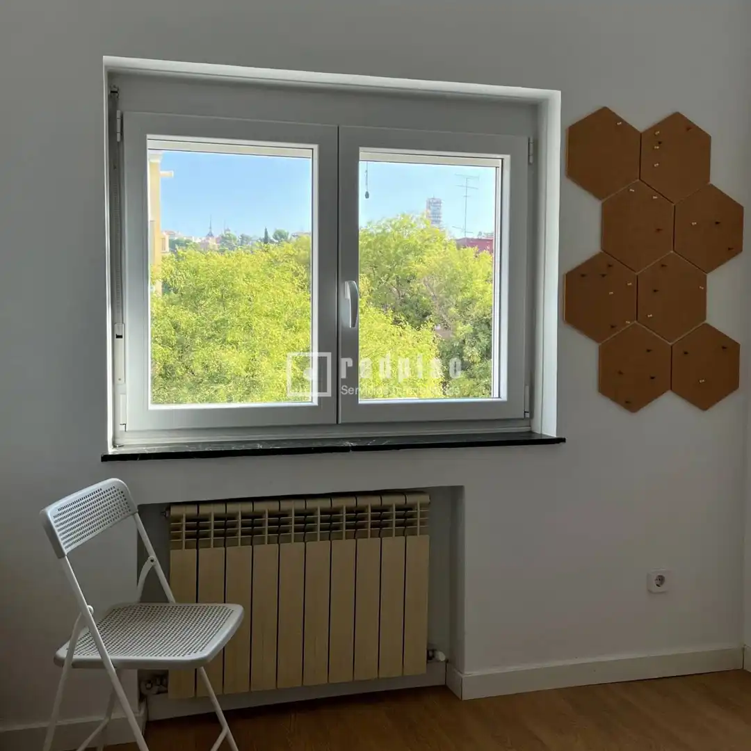 Habitación de Piso de alquiler en Madrid con Aire acondicionado, Calefacción y Amueblado