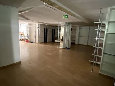 Local comercial en venda a Calle REAL DE ALMUÑECAR
