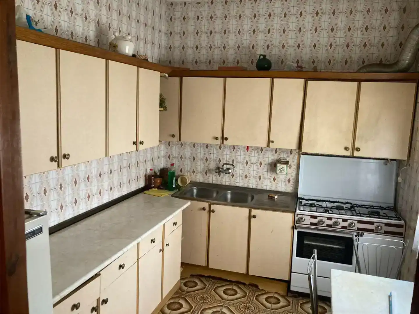 Cuina de Pis en venda en Ibros amb Traster, Moblat i Balcó