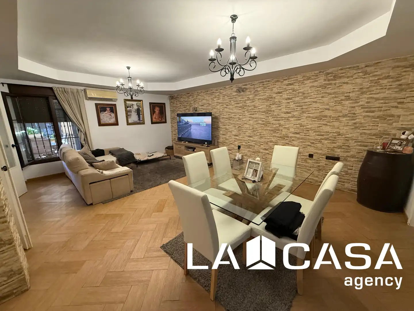 Living room of Detached homes for sale in Dos Hermanas  with Air Conditioner, Terrace and Storage room