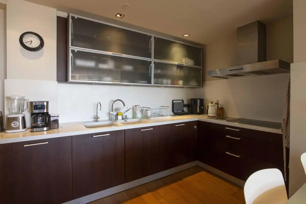 Cocina de Piso en venta en Barcelona con Aire acondicionado, Calefacción y Jardín privado