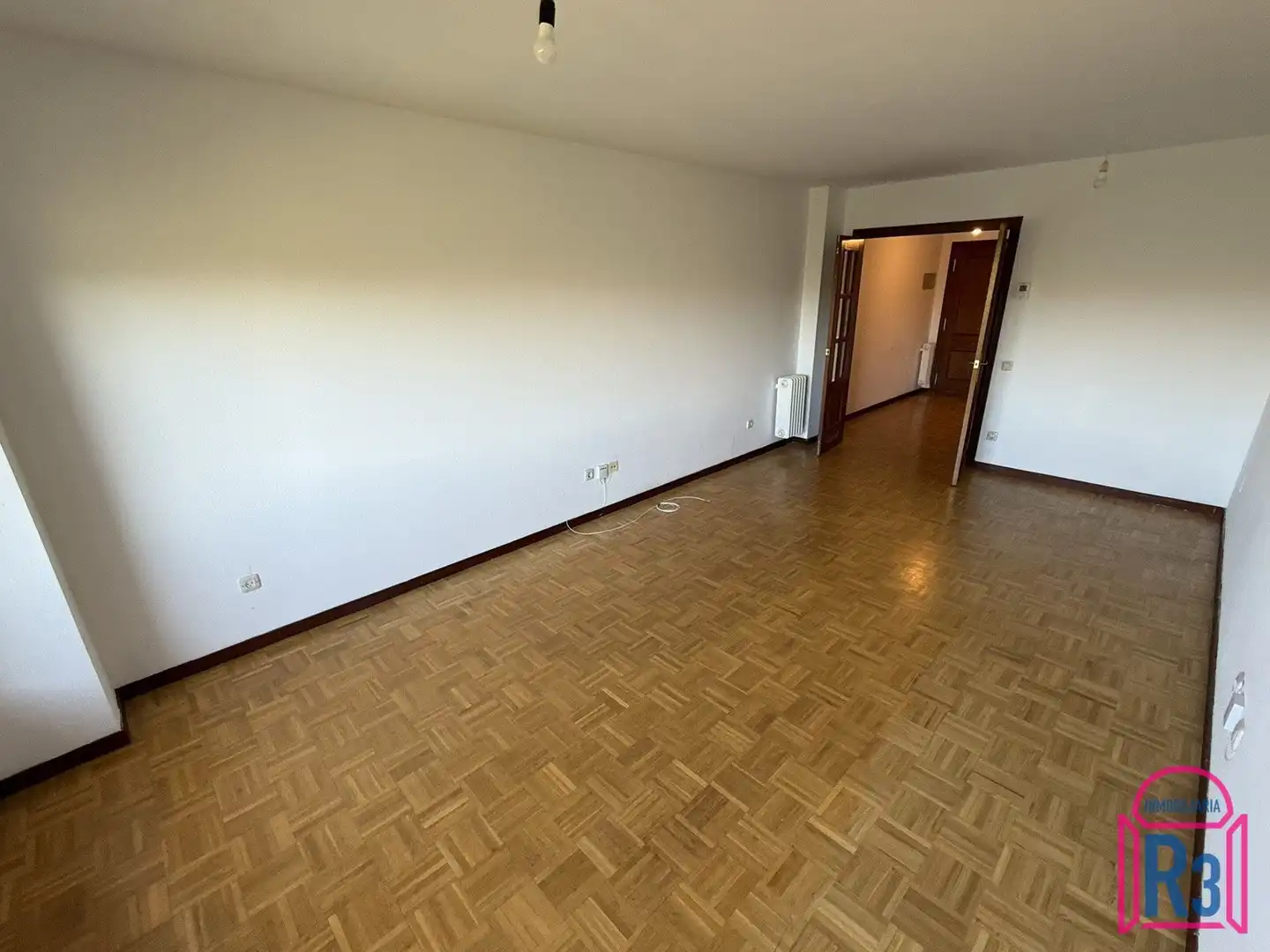 Piso de alquiler en León Capital  con Calefacción, Terraza y Trastero