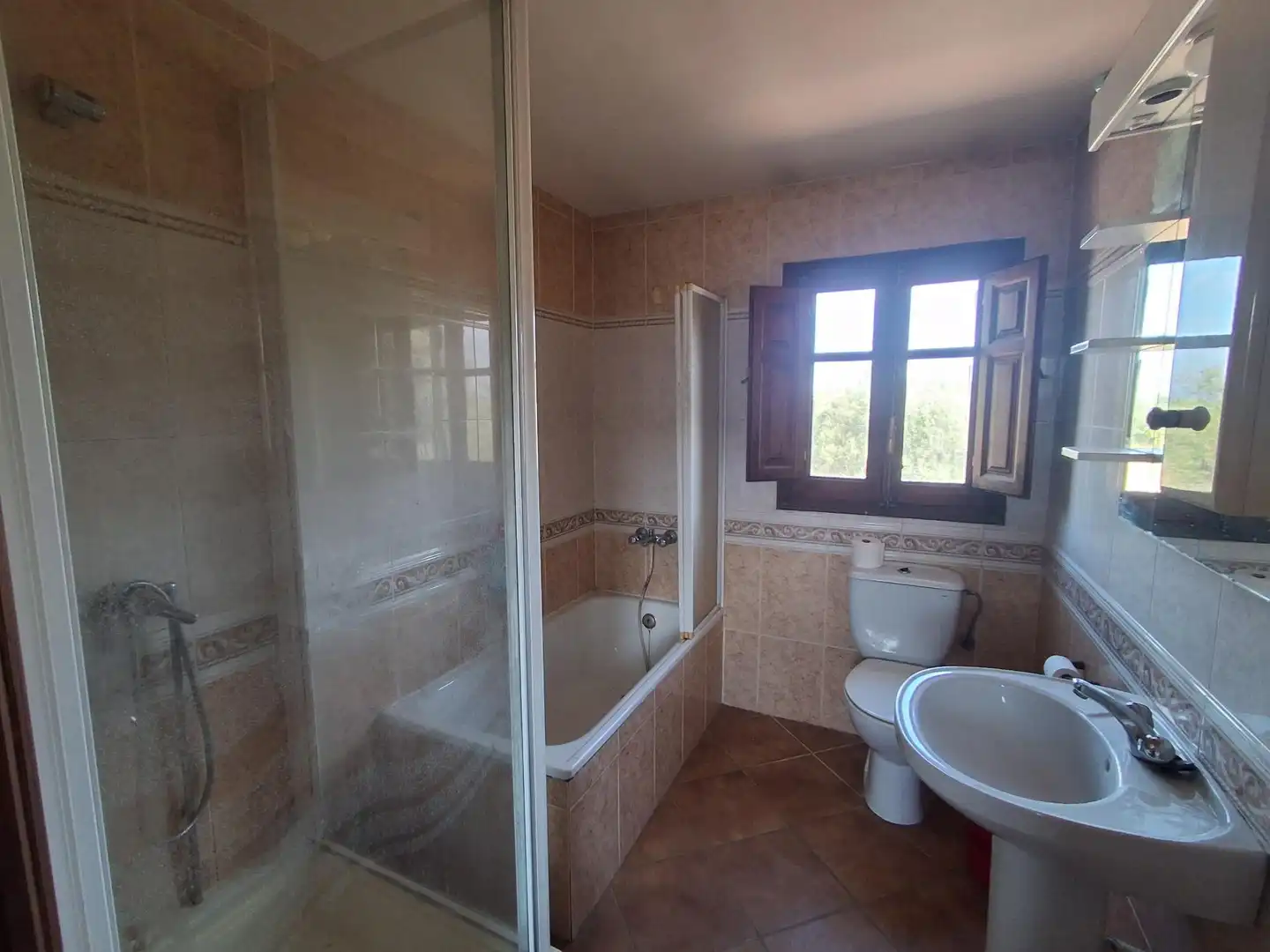 Bany de Finca rústica en venda en Tivissa amb Piscina comunitària