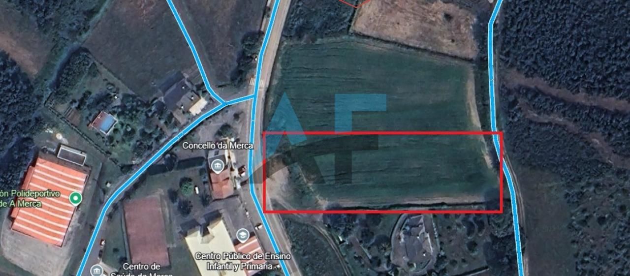 Residencial en venda en A Merca  