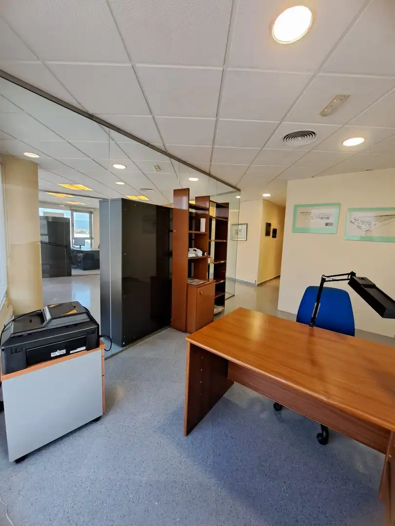 Oficina en venta en Murcia con Aire acondicionado, Trastero y Amueblado