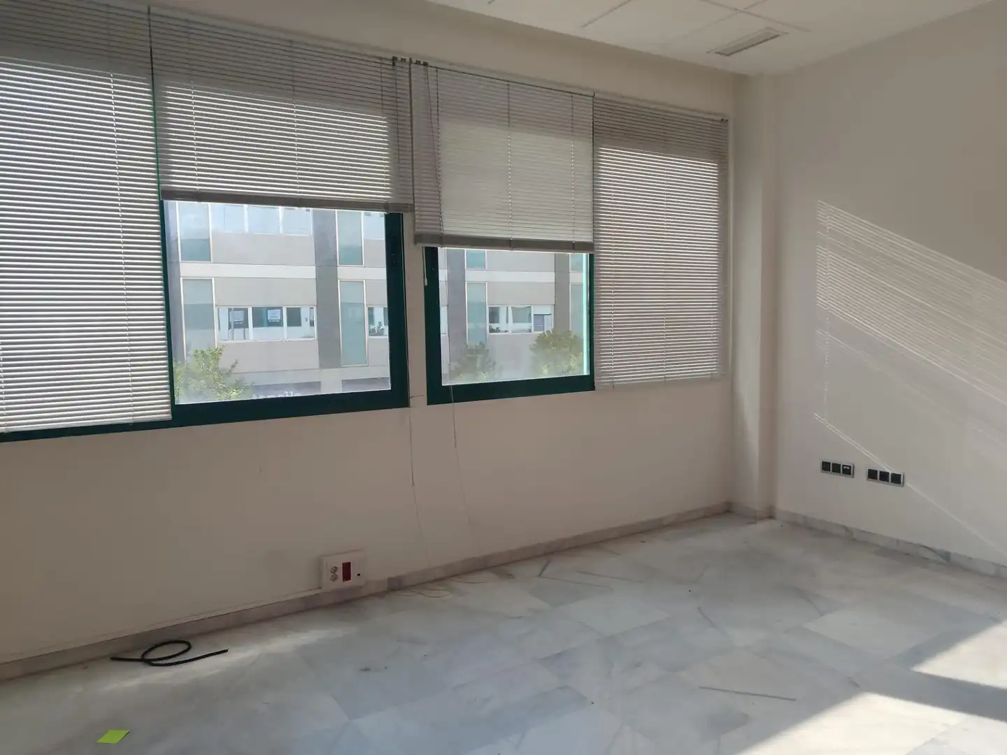 Bureau avec ascenseur à louer à Avenida de Hytasa, imagen 6