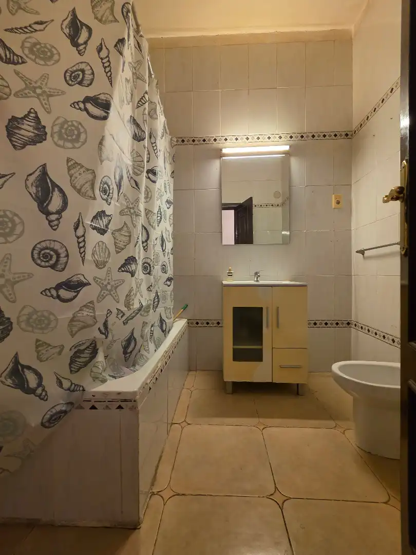Baño de Casa o chalet en venta en Castellón de la Plana / Castelló de la Plana con Terraza, Trastero y Amueblado
