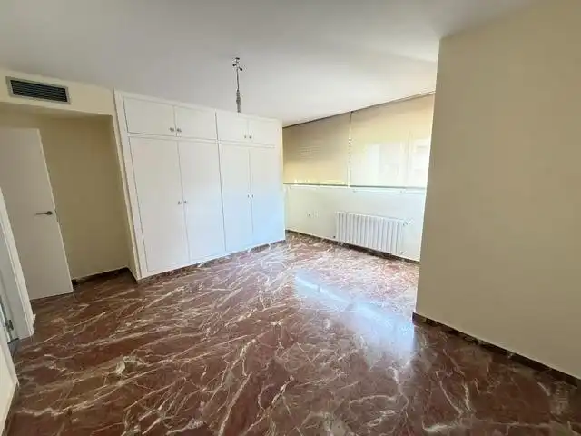 Schlafzimmer von Wohnung zur Miete in Murcia mit Klimaanlage und Abstellraum