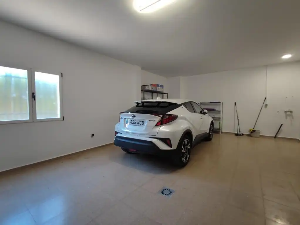 Aparcament de Casa o xalet en venda en Villa de Otura amb Aire condicionat, Calefacció i Terrassa