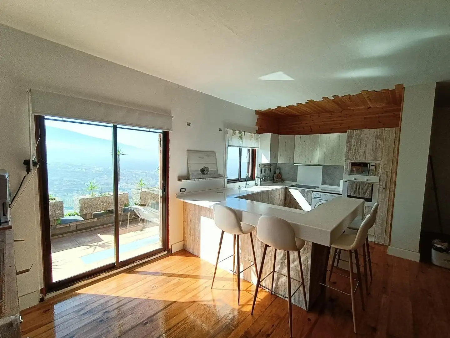 Kitchen of Country homes for sale in La Orotava  with Alarm