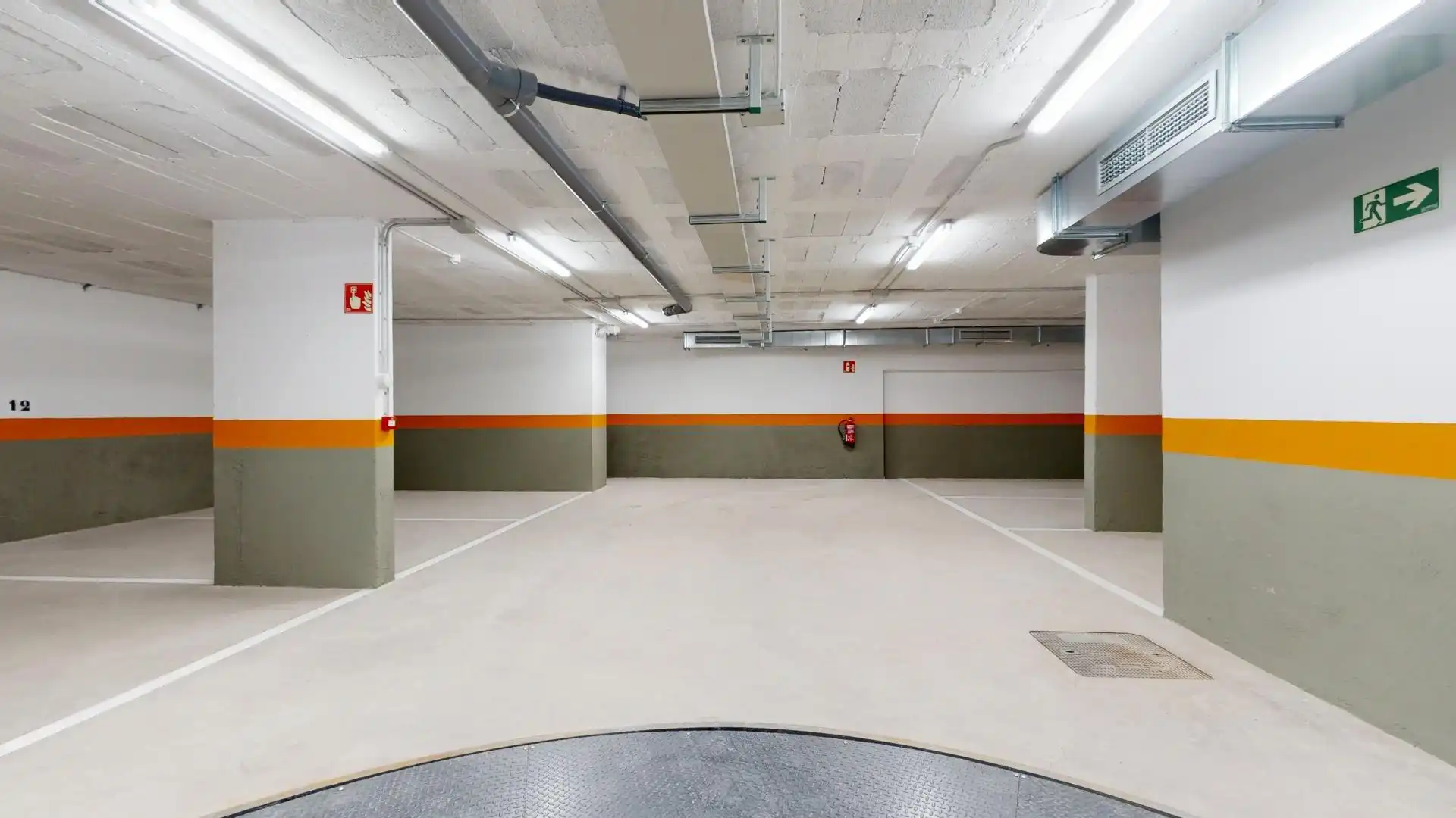 Parking de Piso en venta en  Palma de Mallorca con Calefacción, Terraza y Trastero
