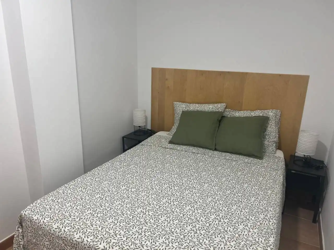 Bedroom of Flat for rent in Toledo  with Air Conditioner, Heating and Furnished