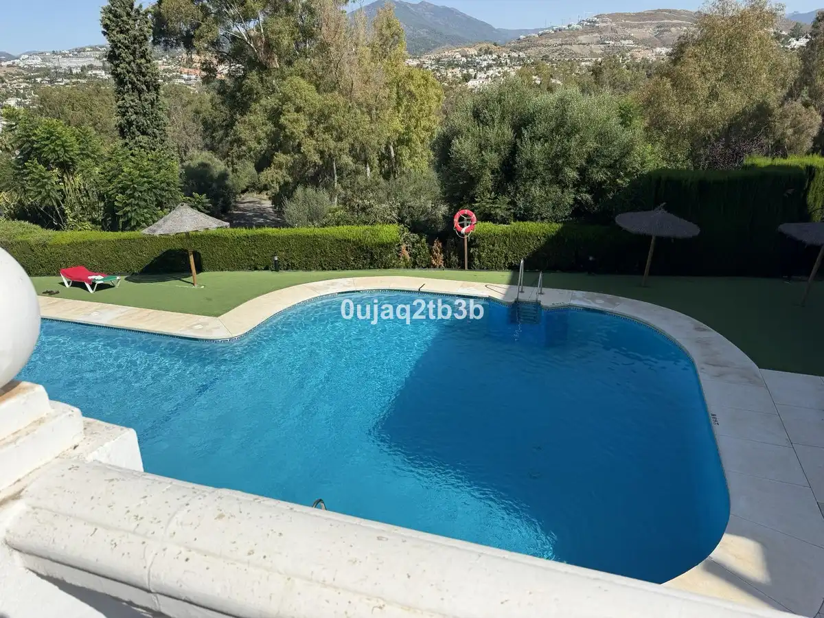 Swimming pool of Detached homes for rent in Marbella  with Air Conditioner, Private garden and Terrace