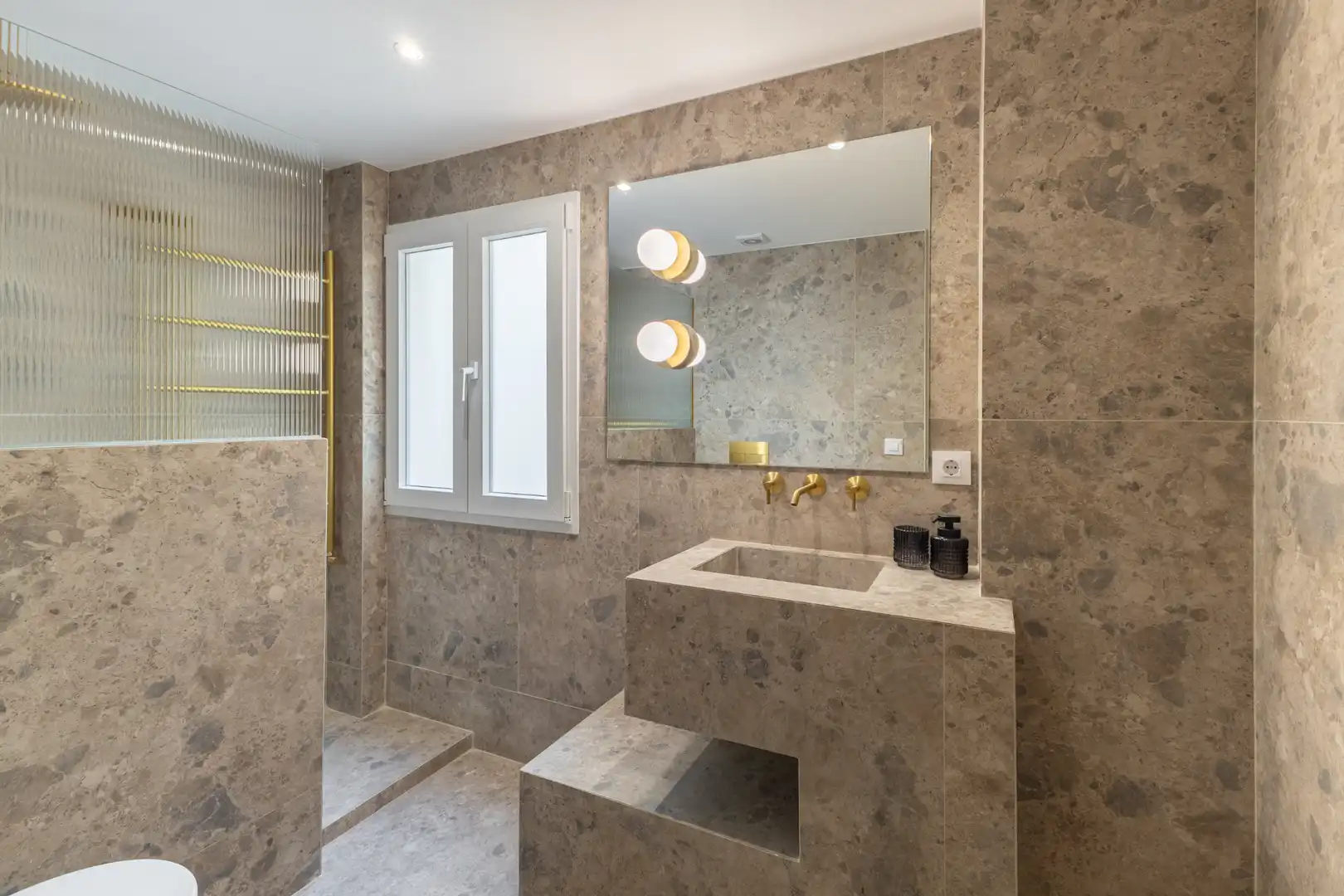 Baño de Piso en venta en Madrid con Aire acondicionado, Calefacción y Parquet