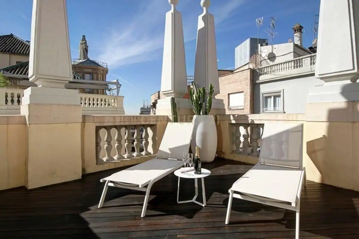 Terraza de Apartamento en venta en Granada con Aire acondicionado, Horno y Microondas