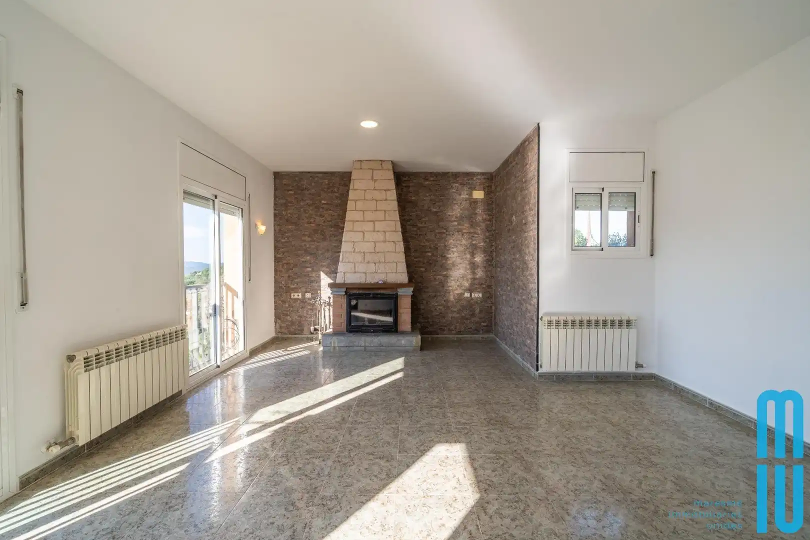 Wohnzimmer von Haus oder Chalet zum Verkauf in Dosrius mit Klimaanlage, Abstellraum und Schwimmbad