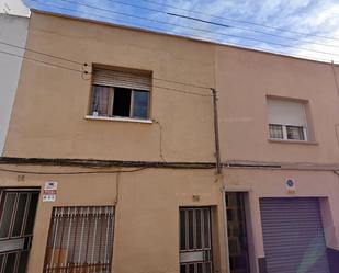 Casa adosada en venda a RAMON BERENGUER IV, La Romànica