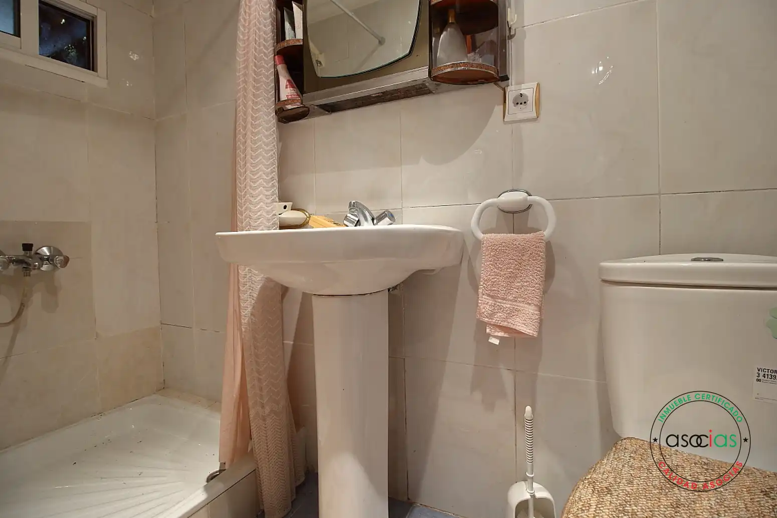 Baño de Casa adosada en venta en Pravia con Calefacción