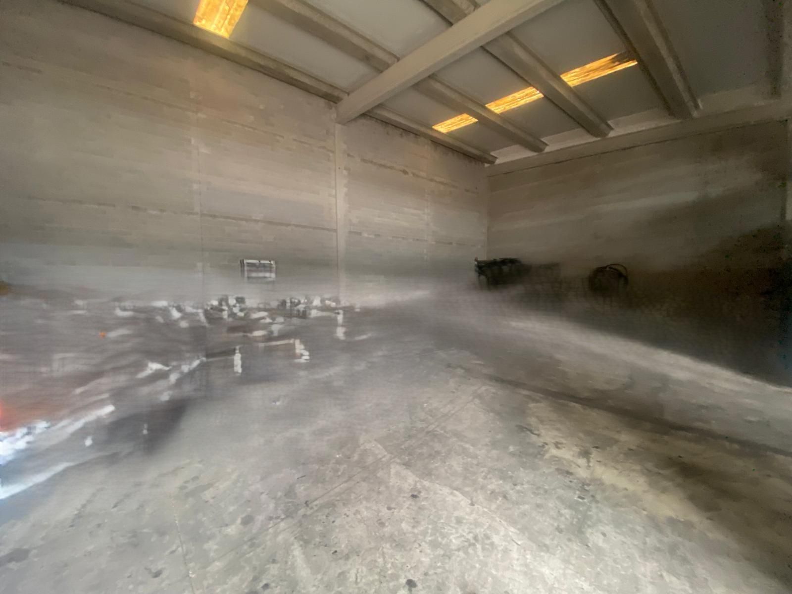 Fabrikhallen zum verkauf in Bellvei