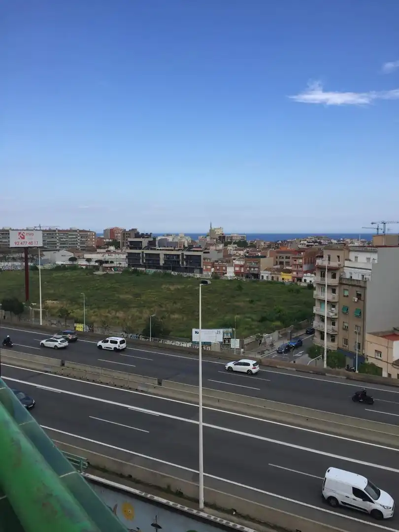 Piso con ascensor en venta en Carrer Cuba, imagen 2