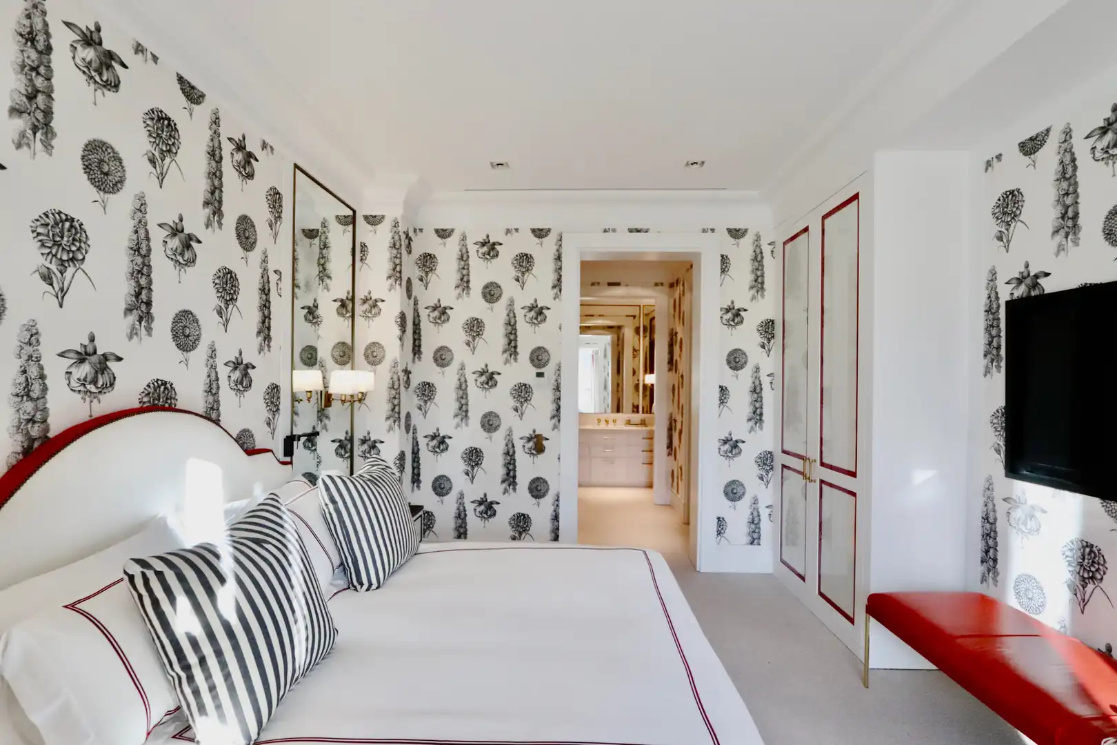 Bedroom of Flat for sale in Madrid  with Air Conditioner, Heating and Storage room