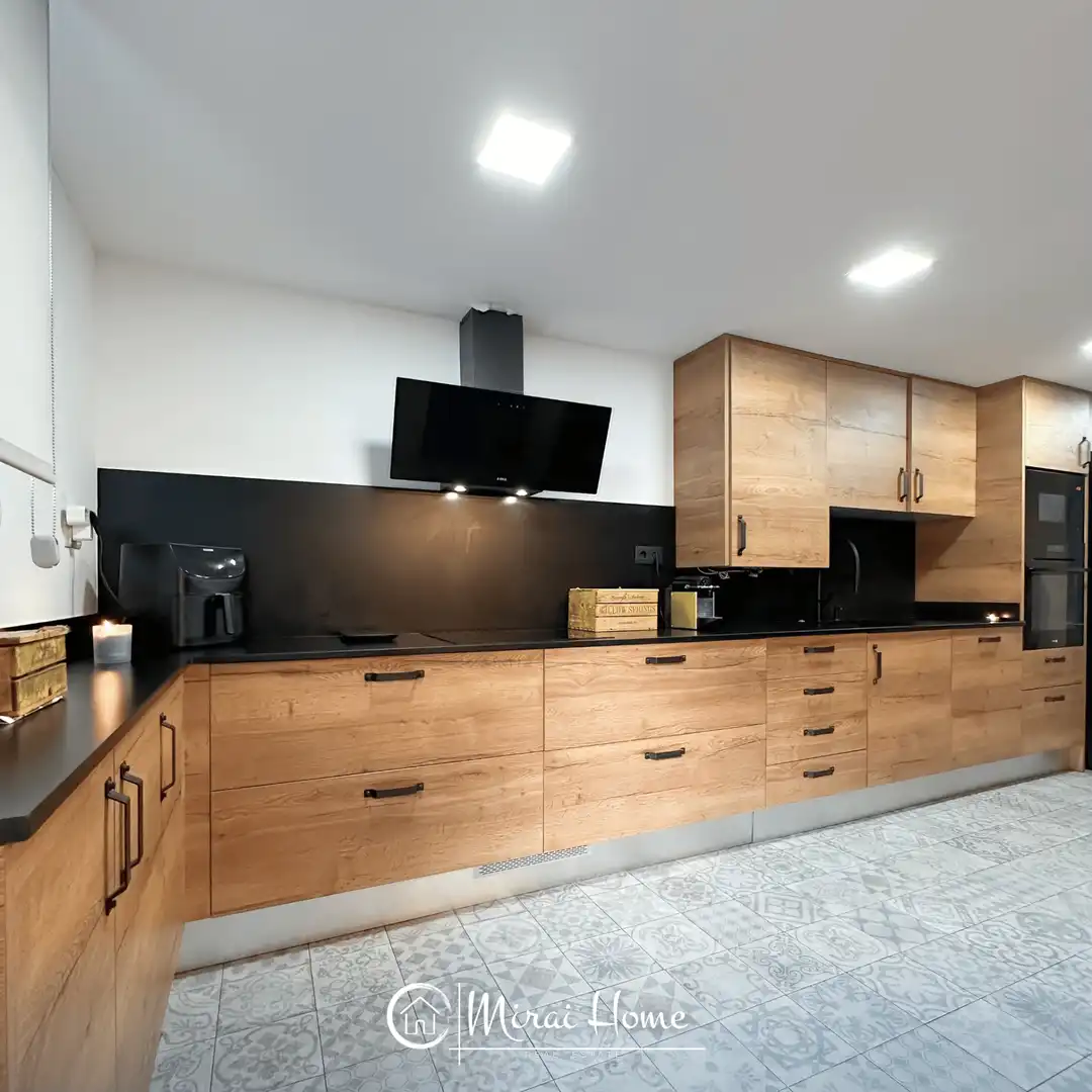 Cuina de Dúplex en venda en Santa Coloma de Gramenet amb Aire condicionat, Calefacció i Parquet