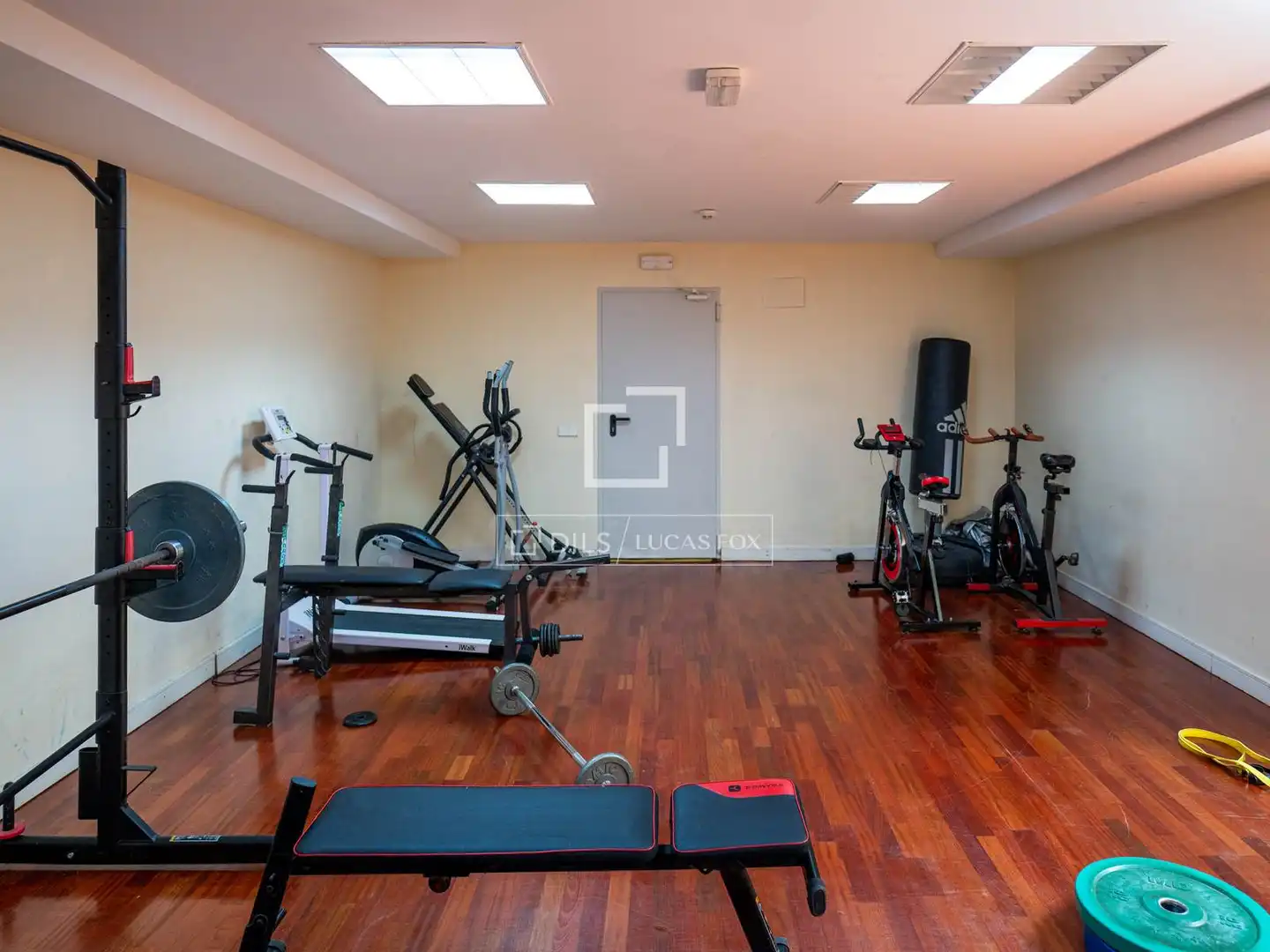 Wohnung zur Miete in Majadahonda mit Klimaanlage, Heizung und Privatgarten