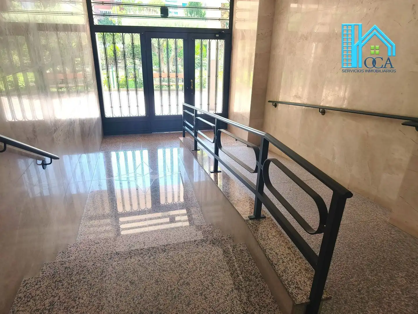 Piso en venta en Móstoles con Aire acondicionado, Jardín privado y Piscina comunitaria