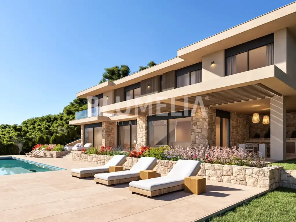 Casa amb piscina en venda a Calle Torre Ambolo