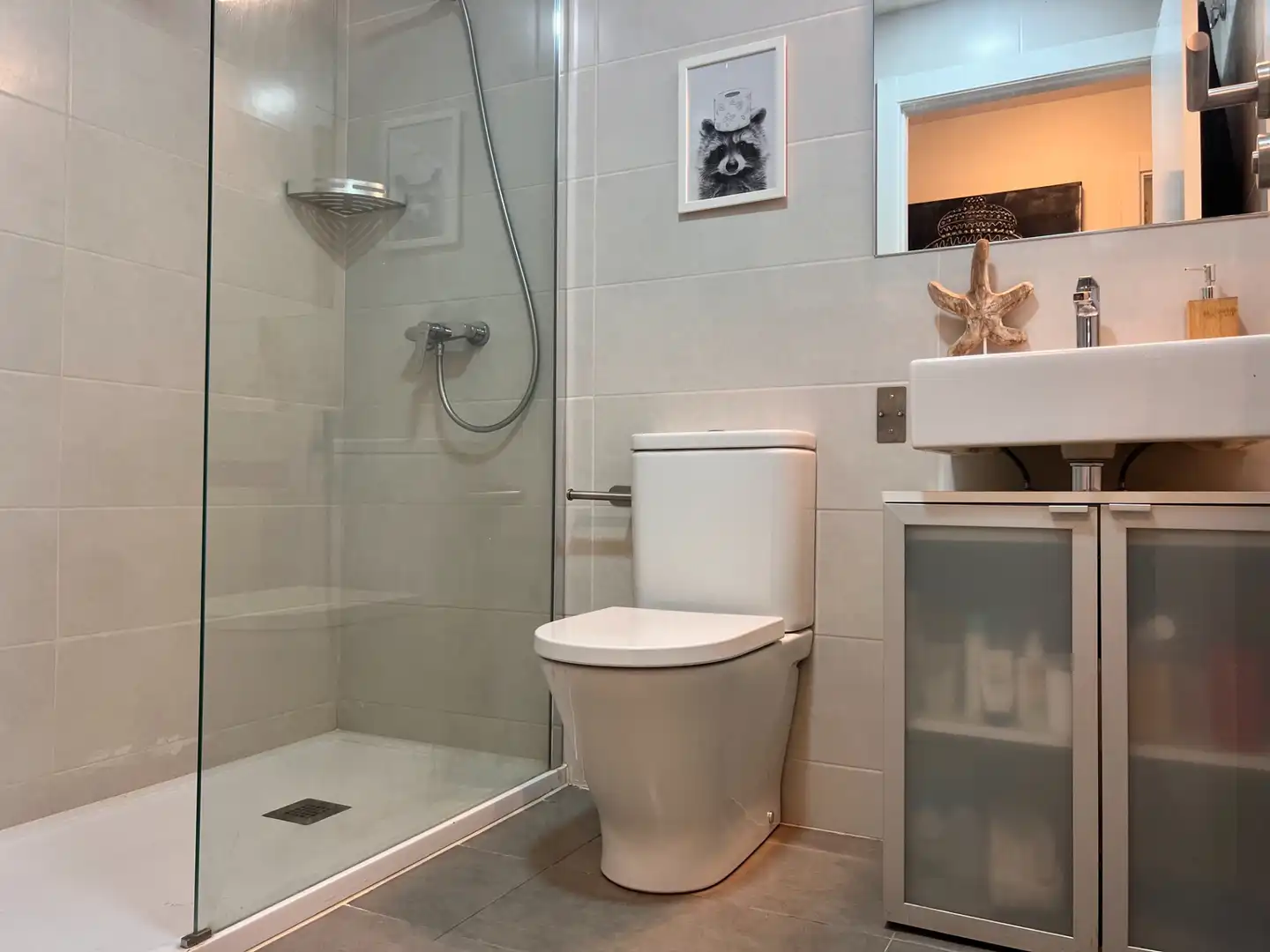 Bathroom of Ground floor for sale in Arenys de Mar  with Air Conditioner, Heating and Parquet flooring