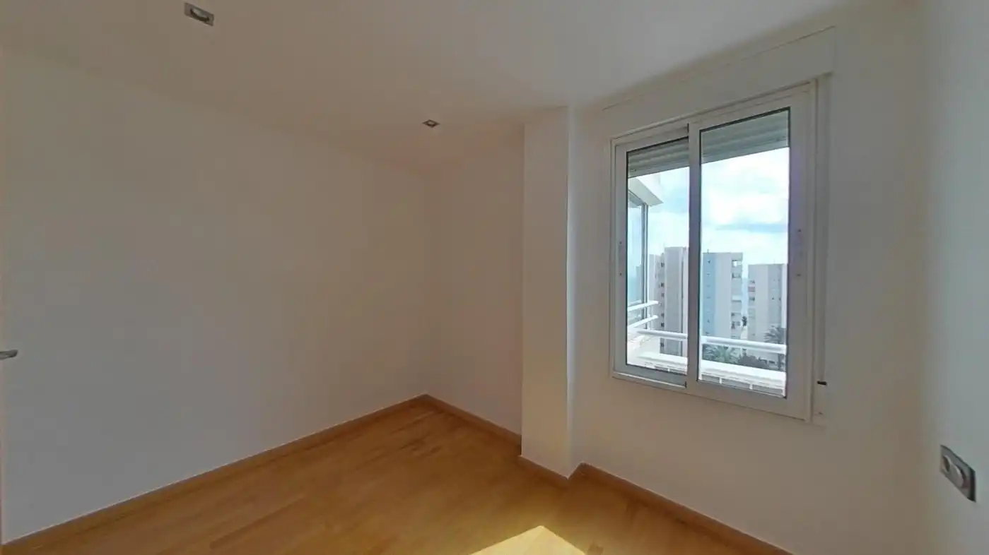 Dormitori de Apartament en venda en Alicante / Alacant amb Piscina