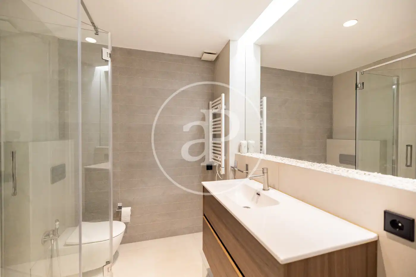 Bathroom of Flat for sale in Ciutat Vella