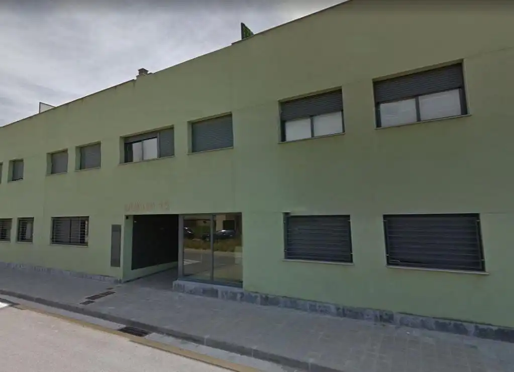 Exterior view of Garage for sale in Figueres