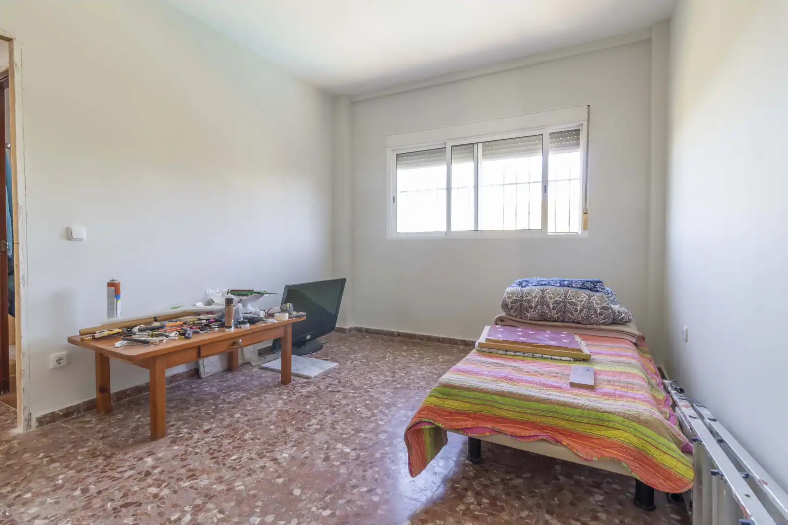 Habitación de Casa o chalet en venta en Guillena con Jardín privado, Terraza y Piscina